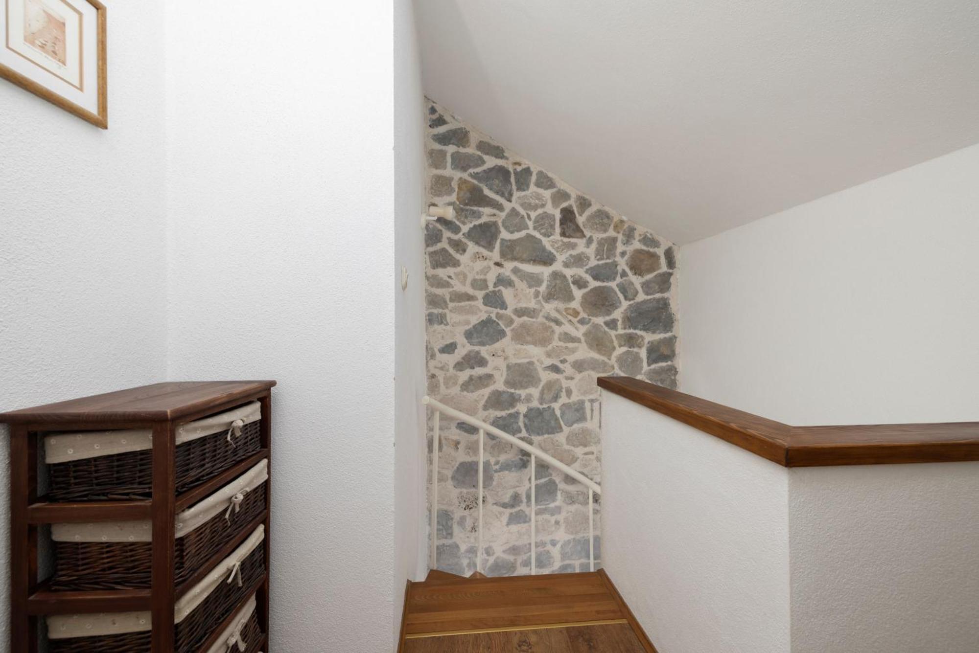 Jasminka Apartments Подгора Экстерьер фото