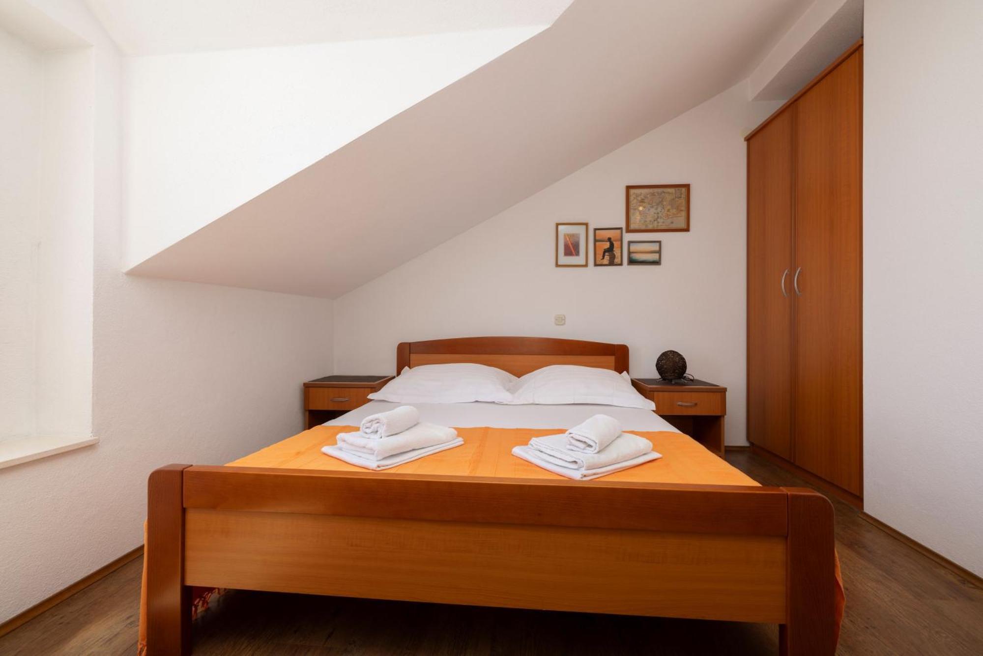 Jasminka Apartments Подгора Экстерьер фото