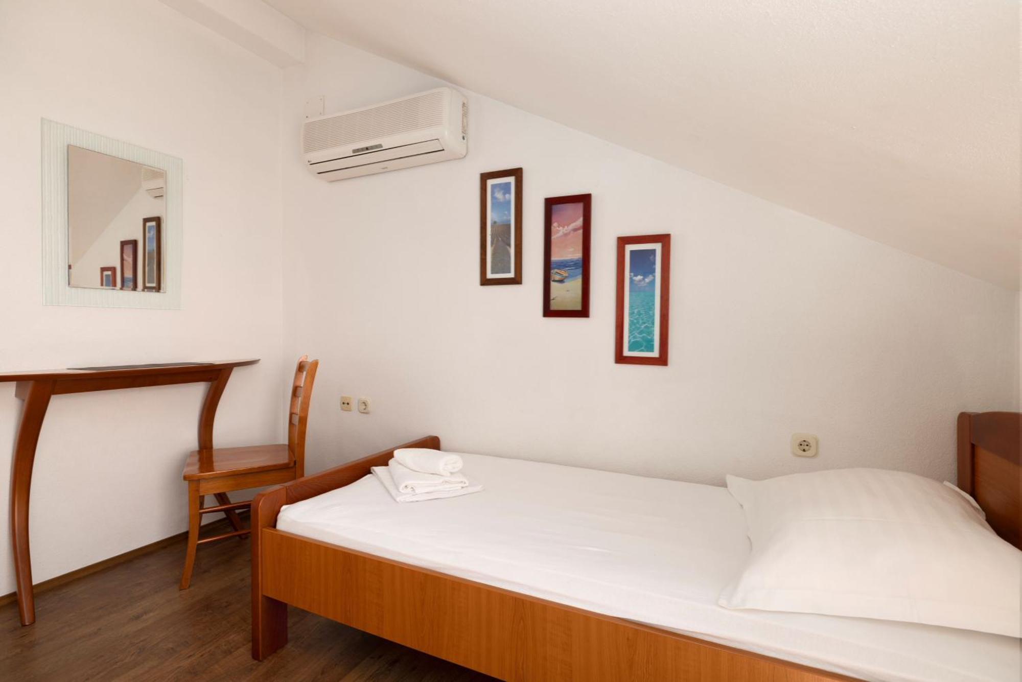 Jasminka Apartments Подгора Экстерьер фото